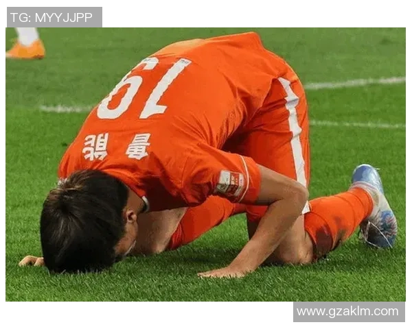 最具性价比的足球鞋代言球星盘点低预算也能拥有的明星代言款