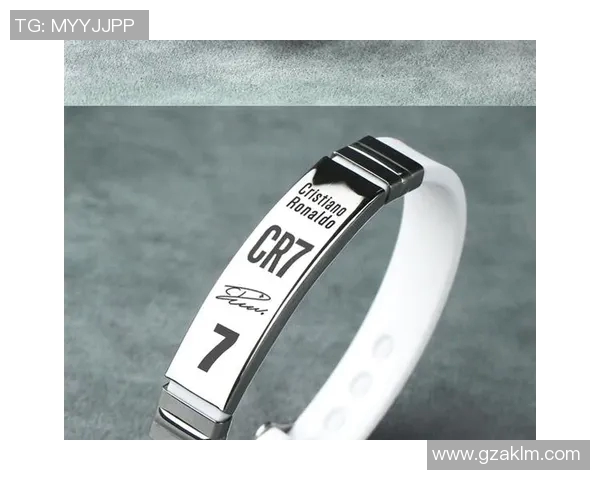 足球星手环项链展现青春活力与时尚运动风格魅力 足球星手环项链展现青春活力与时尚运动风格魅力