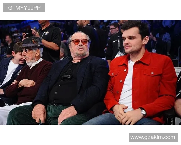 西藏足球球星CD:从草根到绿茵场上的闪耀明星 西藏足球球星CD:从草根到绿茵场上的闪耀明星